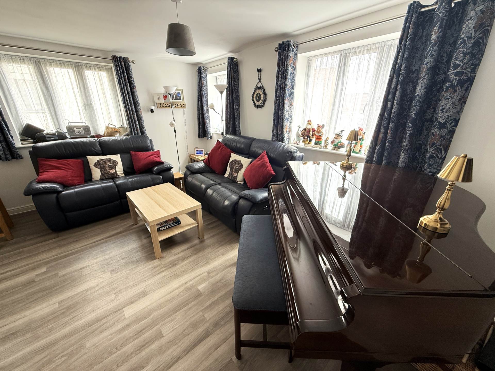 Additional Property Image 2 bedroom Flat for sale in Exmouth 6