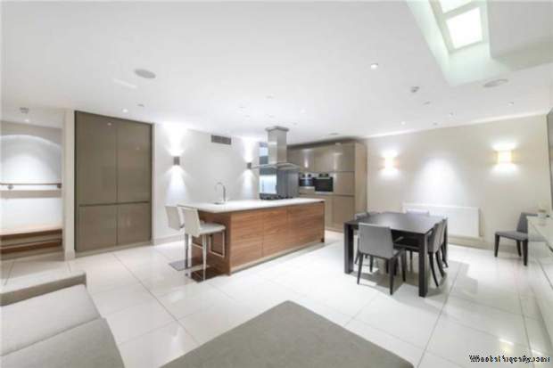 Additional Property Image 3 bedroom House to rent in London 8