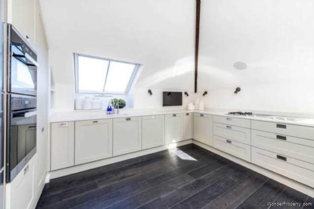 Additional Property Image 3 bedroom Penthouse to rent in London 6