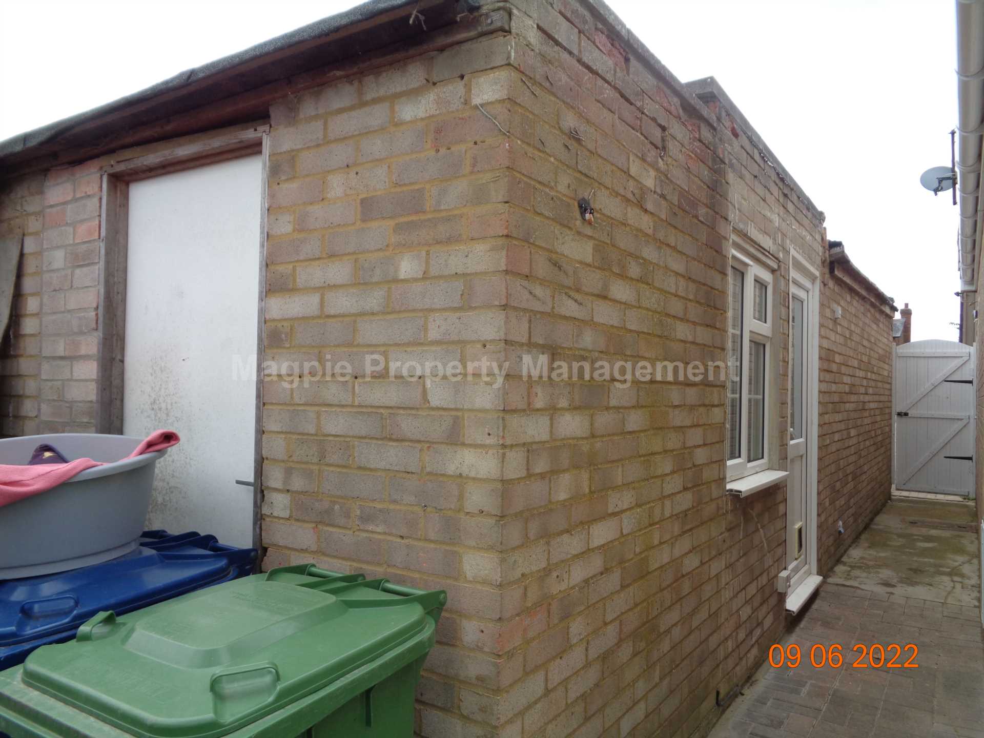 Additional Property Image 2 bedroom Semi Detached to rent in Sandy 19