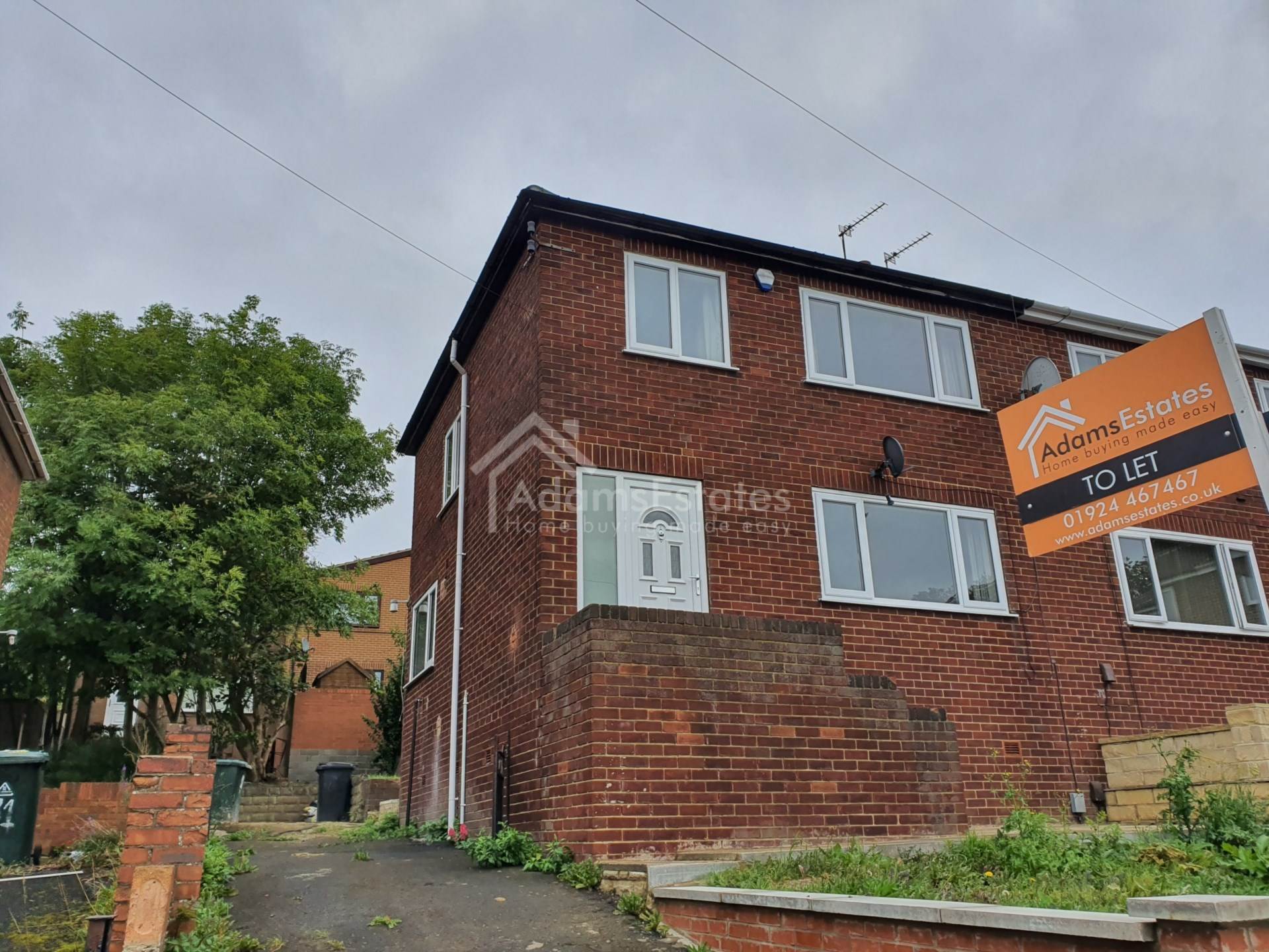 Additional Property Image 3 bedroom Semi Detached to rent in Dewsbury 2