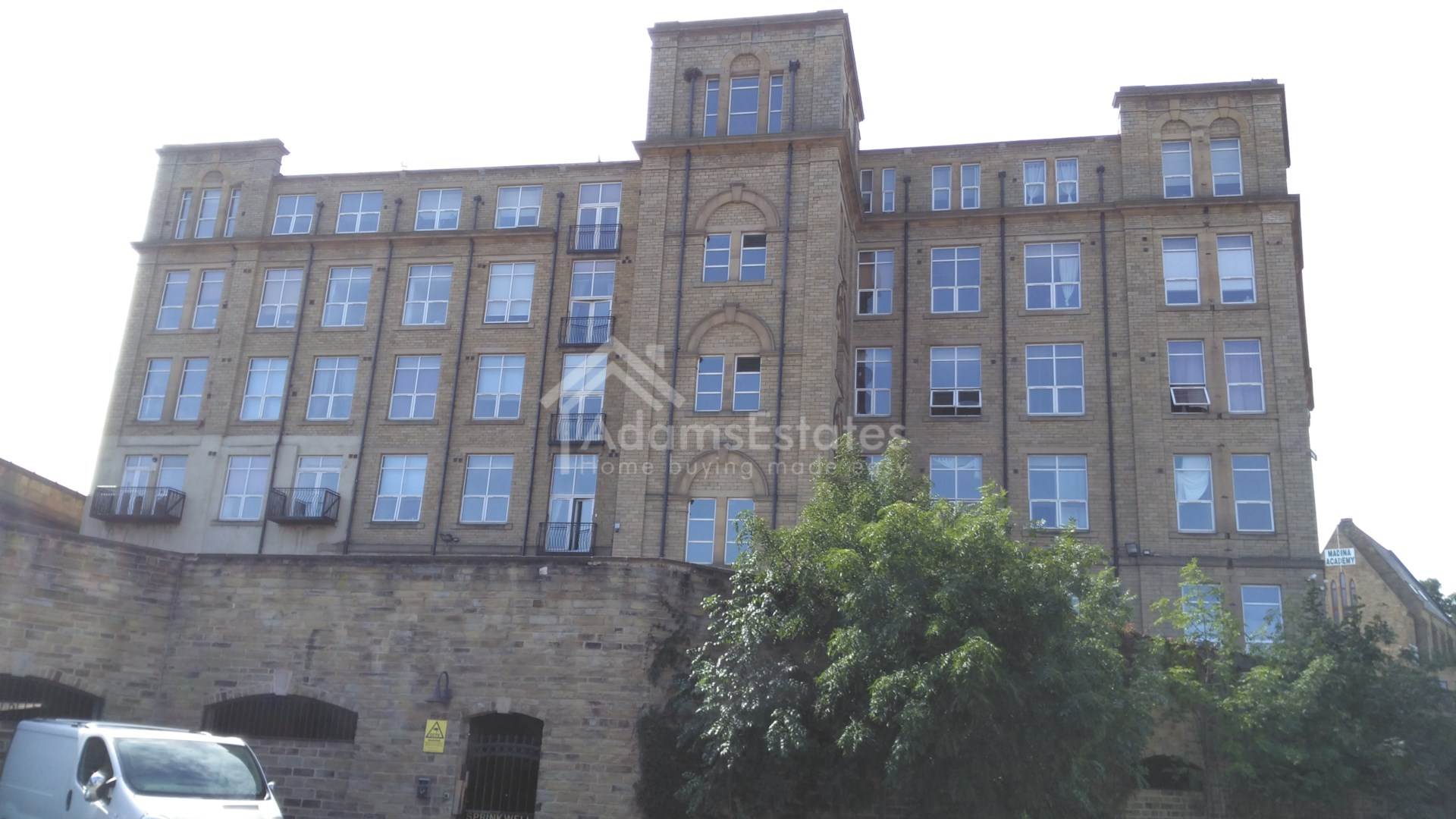 2 bedroom Apartment to rent in Dewsbury
