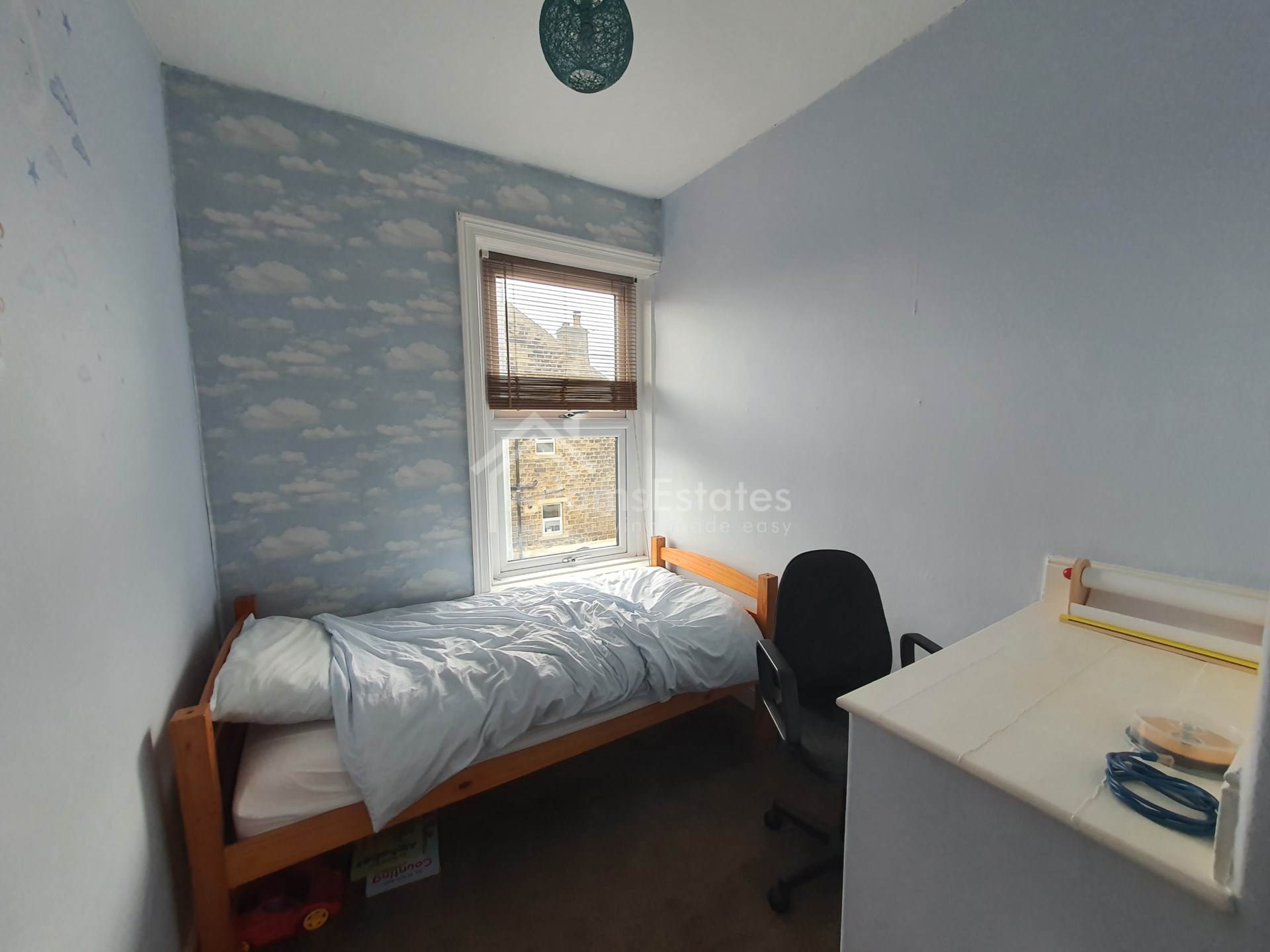 Additional Property Image 3 bedroom End of Terrace to rent in Dewsbury 6