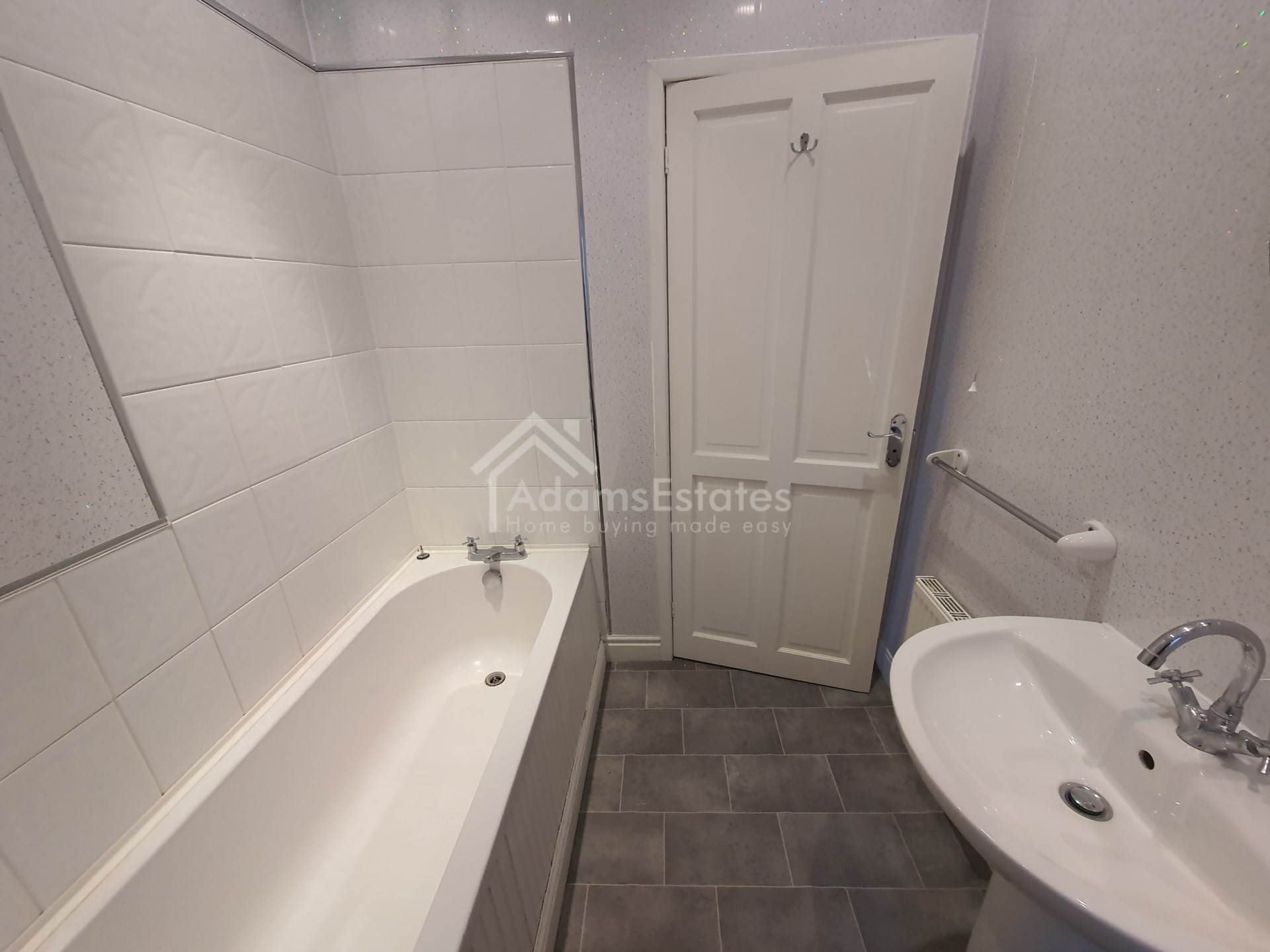 Additional Property Image 3 bedroom End of Terrace to rent in Dewsbury 8