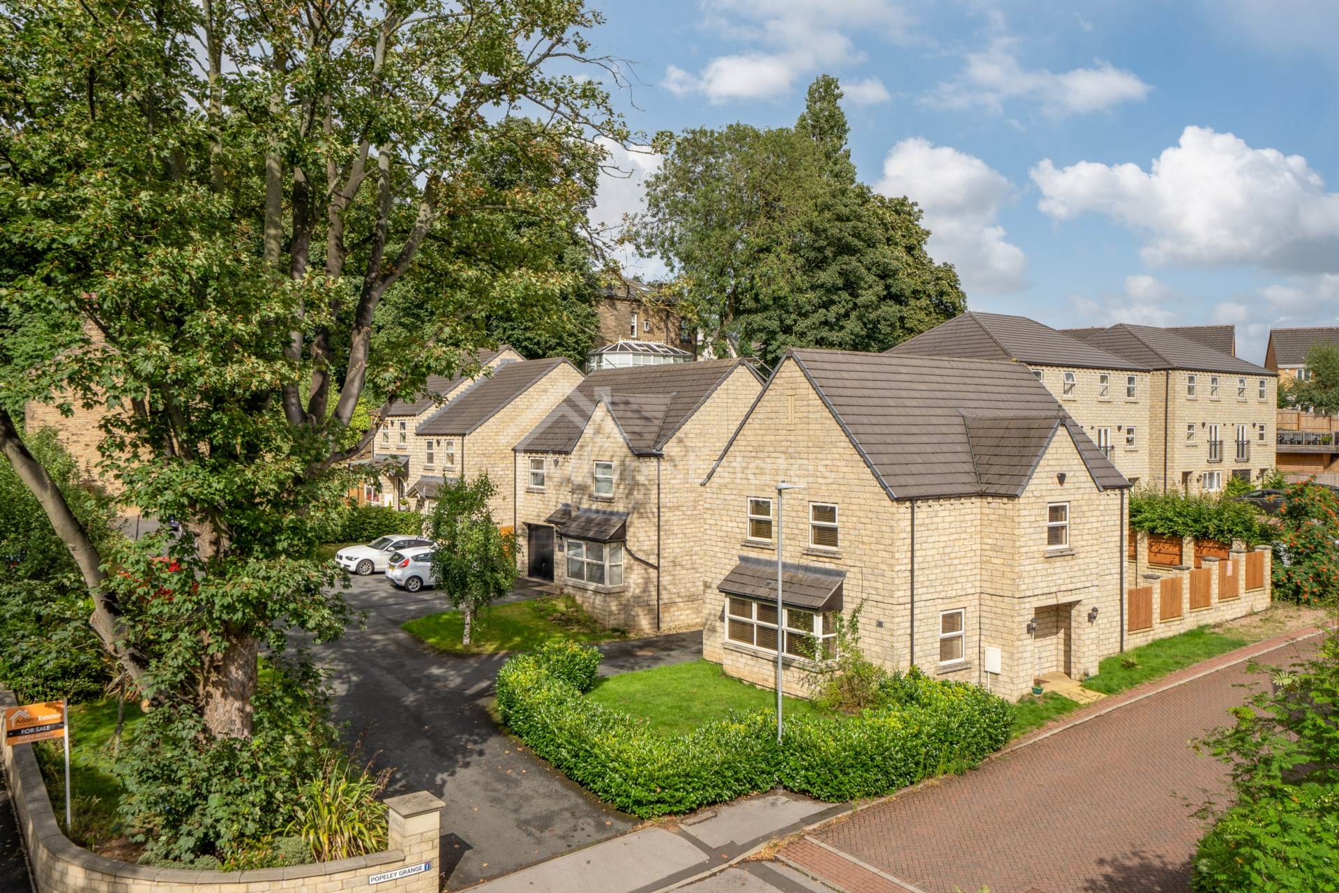 Additional Property Image 4 bedroom Detached for sale in Liversedge 3