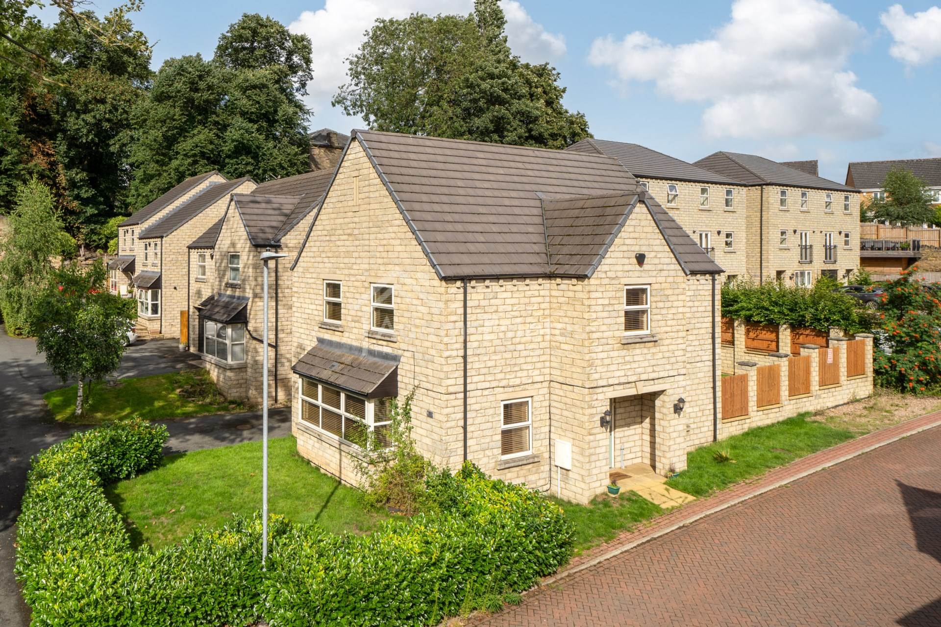 Additional Property Image 4 bedroom Detached for sale in Liversedge 6