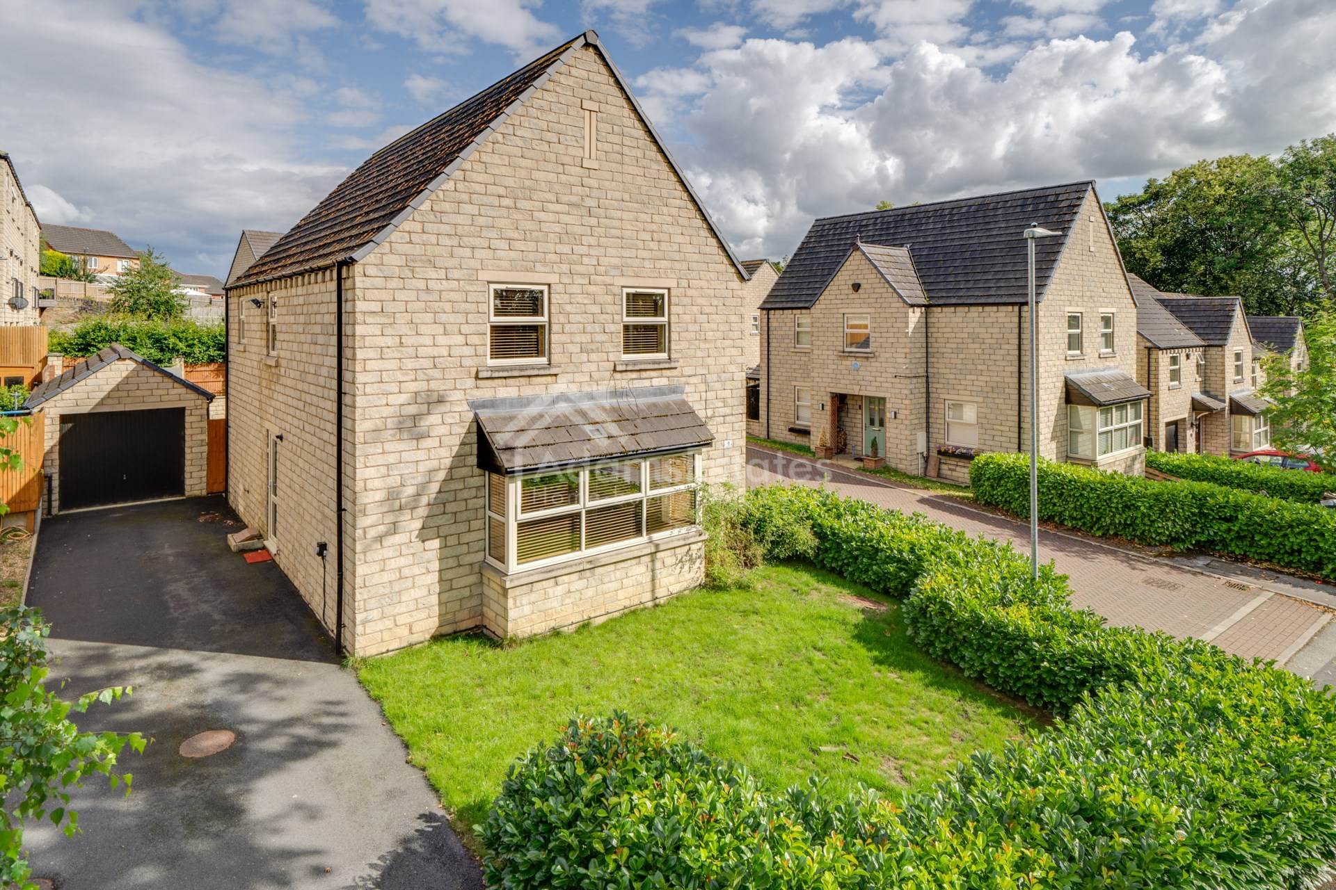 Additional Property Image 4 bedroom Detached for sale in Liversedge 7