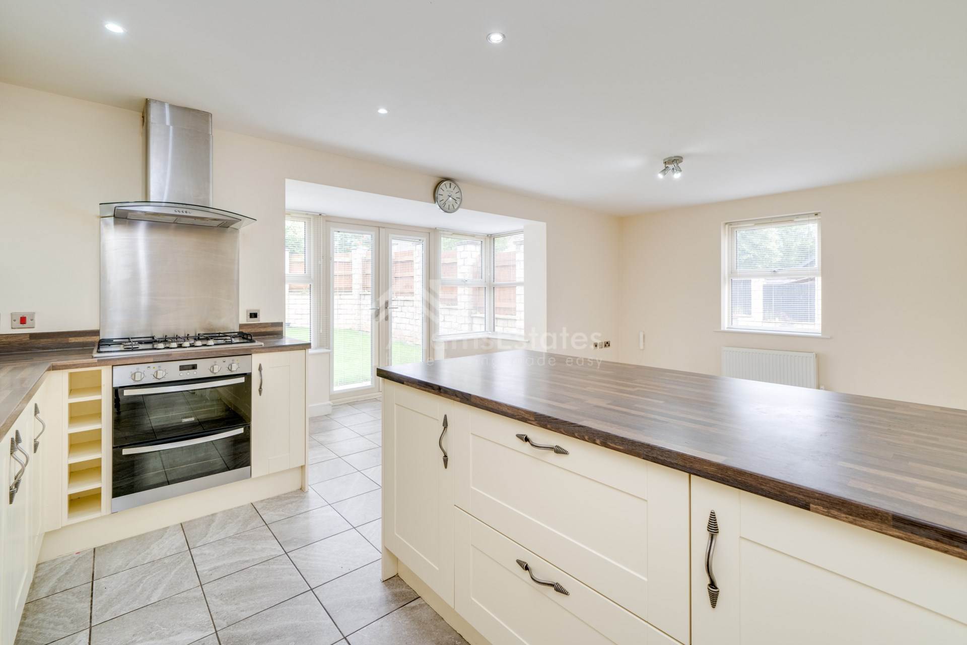 Additional Property Image 4 bedroom Detached for sale in Liversedge 9