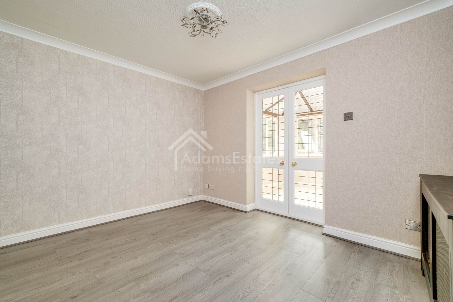 Additional Property Image 4 bedroom Detached for sale in Dewsbury 5