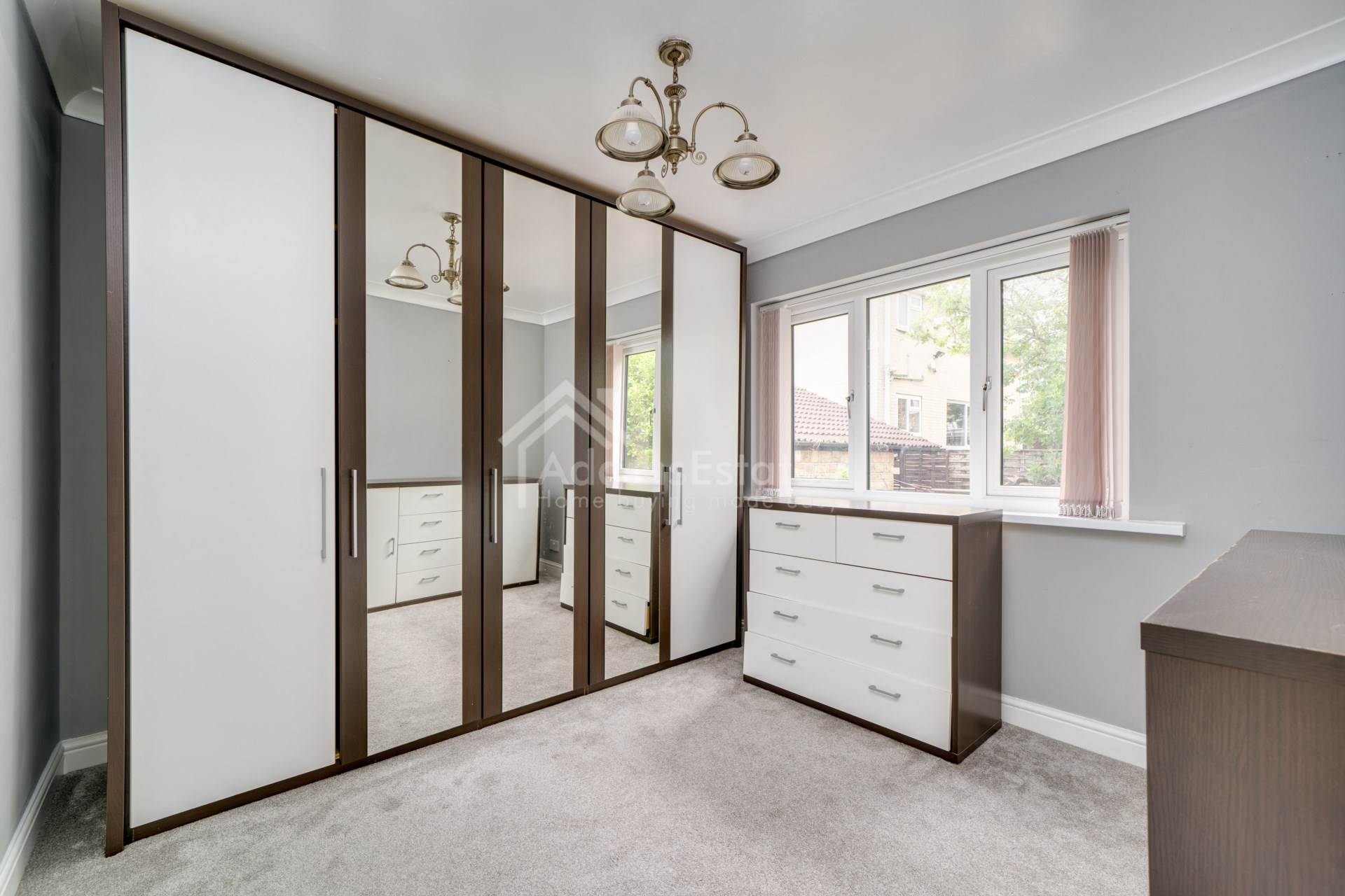 Additional Property Image 4 bedroom Detached for sale in Dewsbury 11