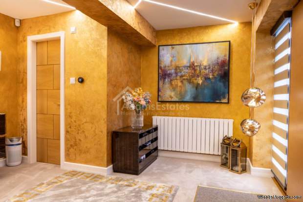 Additional Property Image 4 bedroom Detached for sale in Dewsbury 5