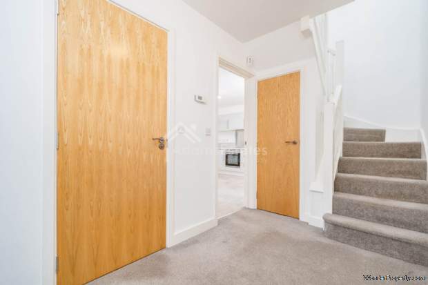 Additional Property Image 4 bedroom Detached for sale in Ossett 16