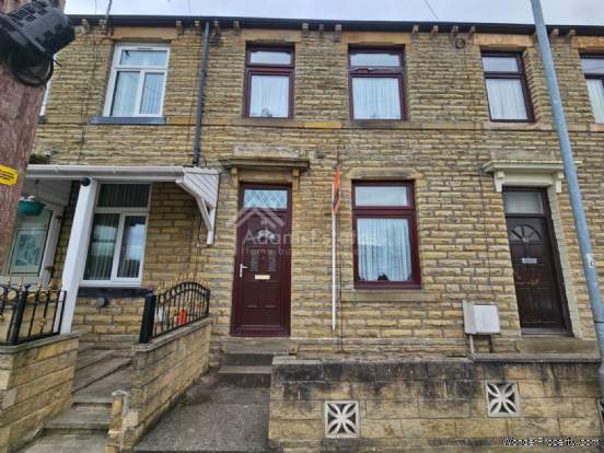 3 bedroom Terraced for sale in Dewsbury