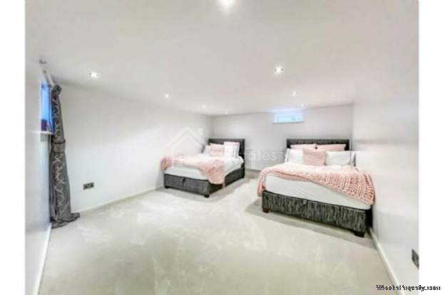 Additional Property Image 7 bedroom Detached for sale in Dewsbury 20
