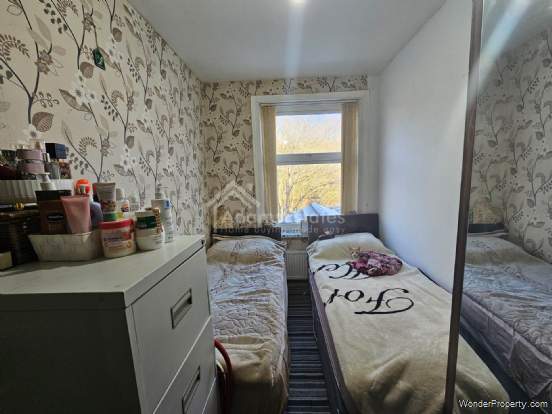 Additional Property Image 4 bedroom Terraced for sale in Dewsbury 17