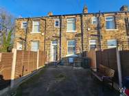 4 bedroom Terraced for sale in Dewsbury