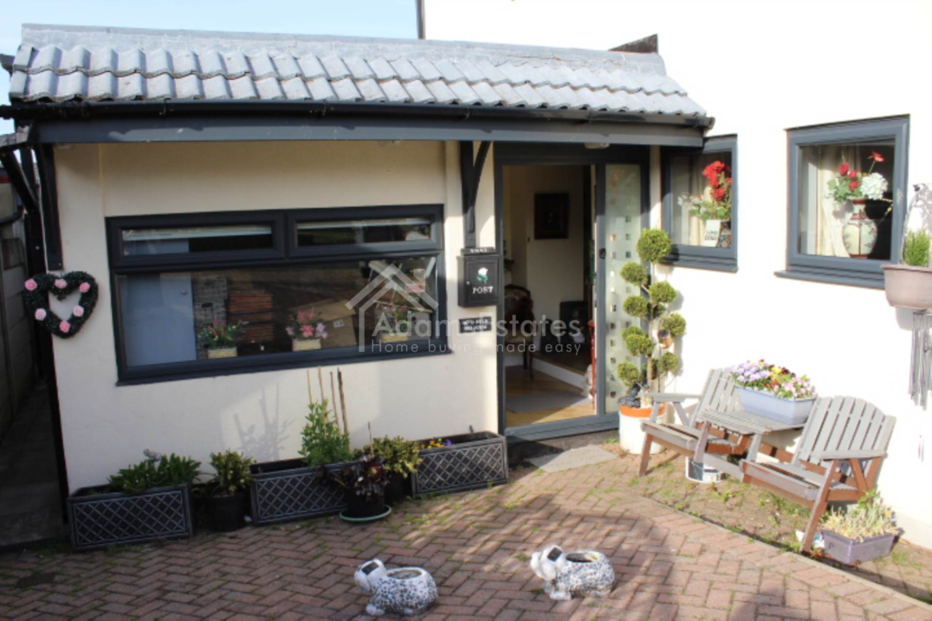 Additional Property Image 4 bedroom Detached for sale in Dewsbury 2