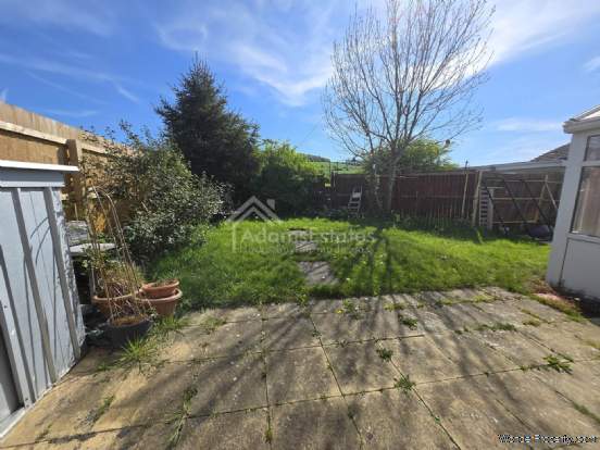 Additional Property Image 2 bedroom Detached Bungalow for sale in Dewsbury 8