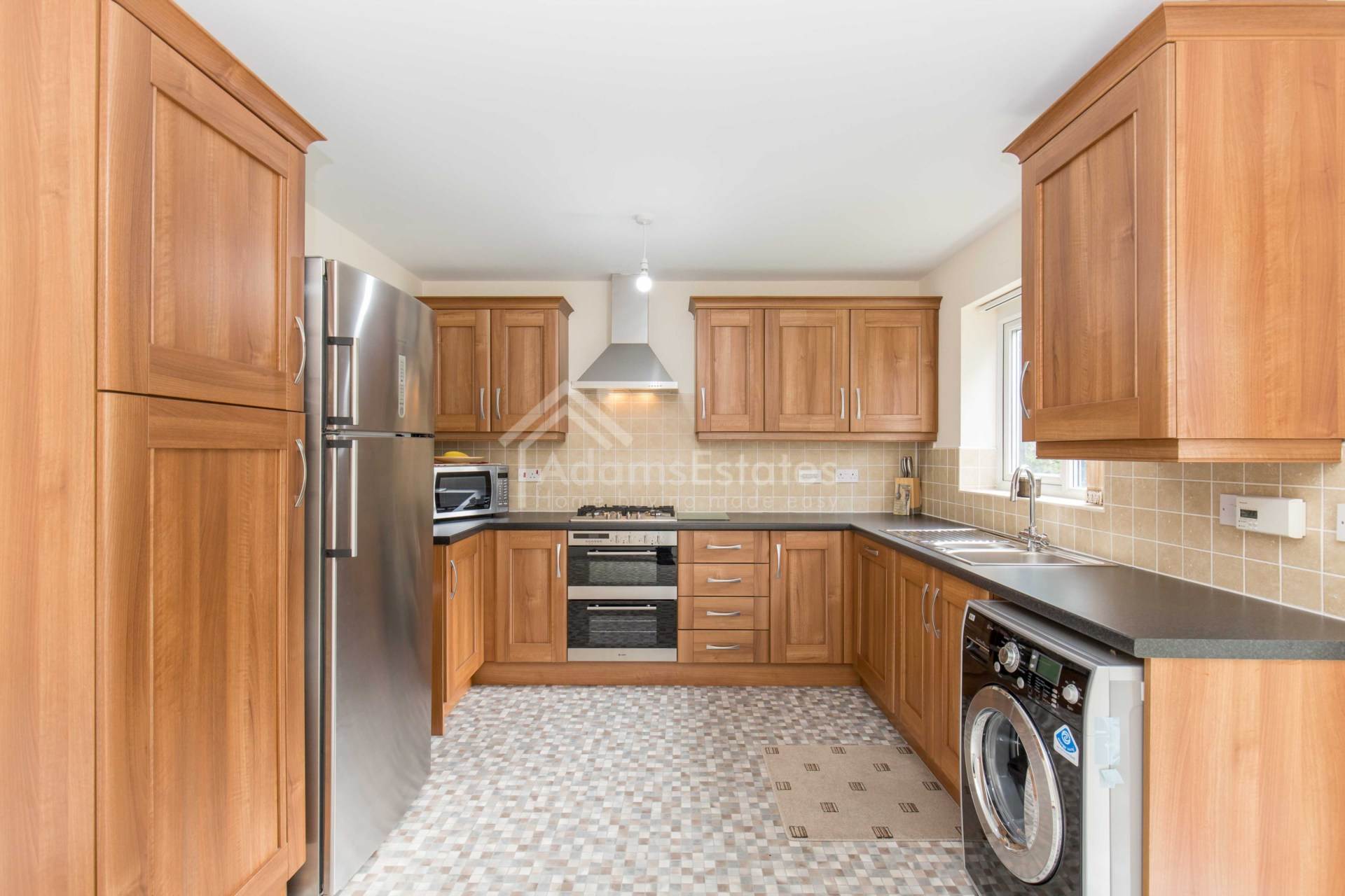 Additional Property Image 4 bedroom Town House for sale in Batley 2