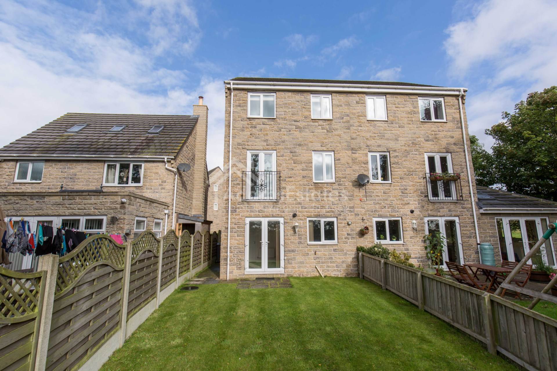 Additional Property Image 4 bedroom Town House for sale in Batley 14
