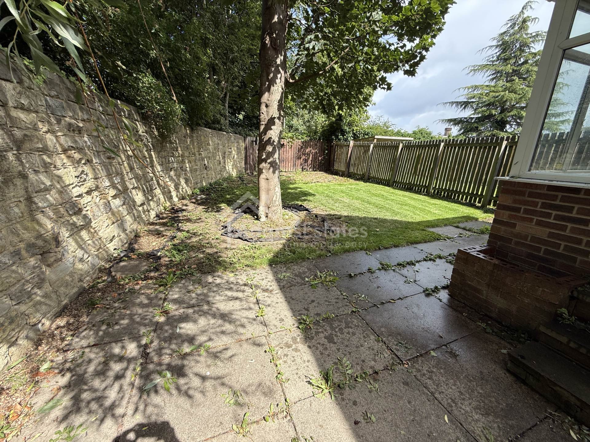 Additional Property Image 2 bedroom Semi Detached to rent in Dewsbury 9