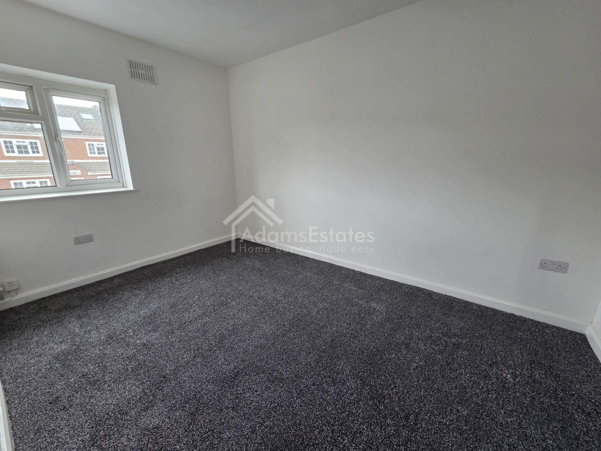 Additional Property Image 4 bedroom Terraced to rent in Batley 10