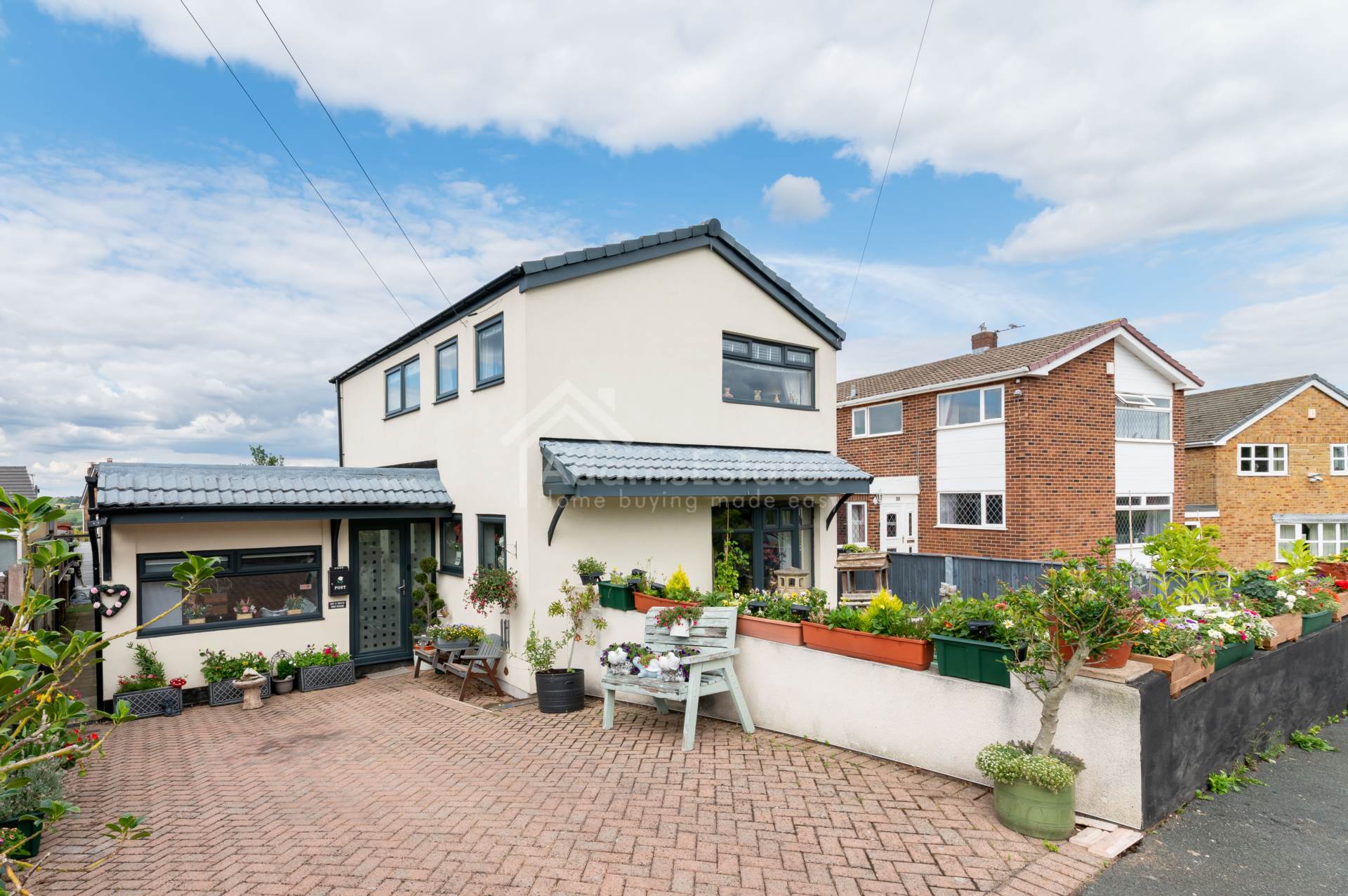 Additional Property Image 4 bedroom Detached to rent in Dewsbury 2