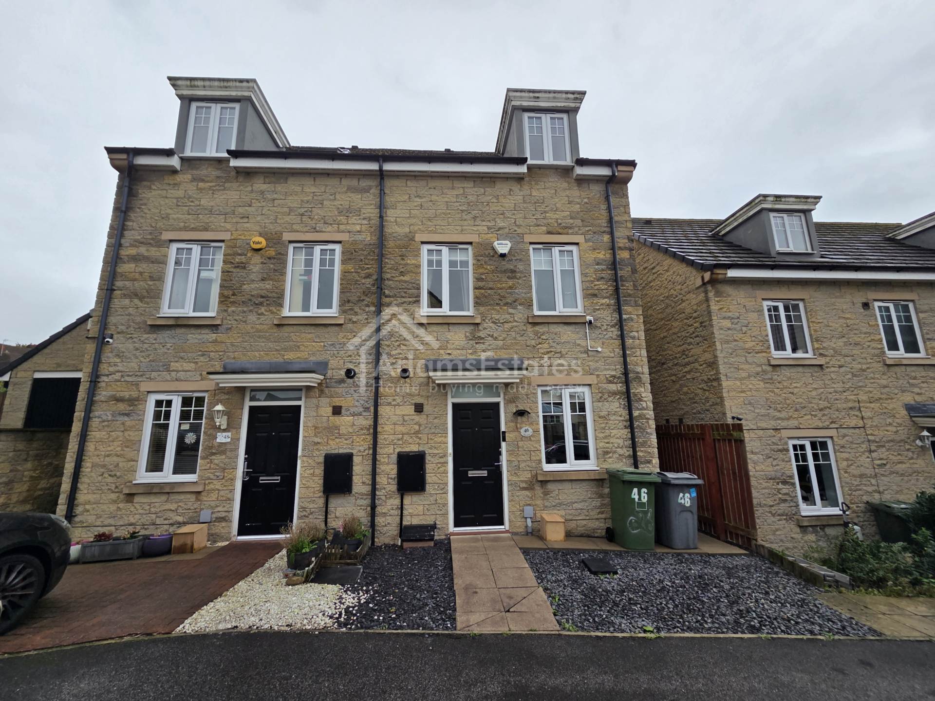3 bedroom Semi Detached for sale in Dewsbury