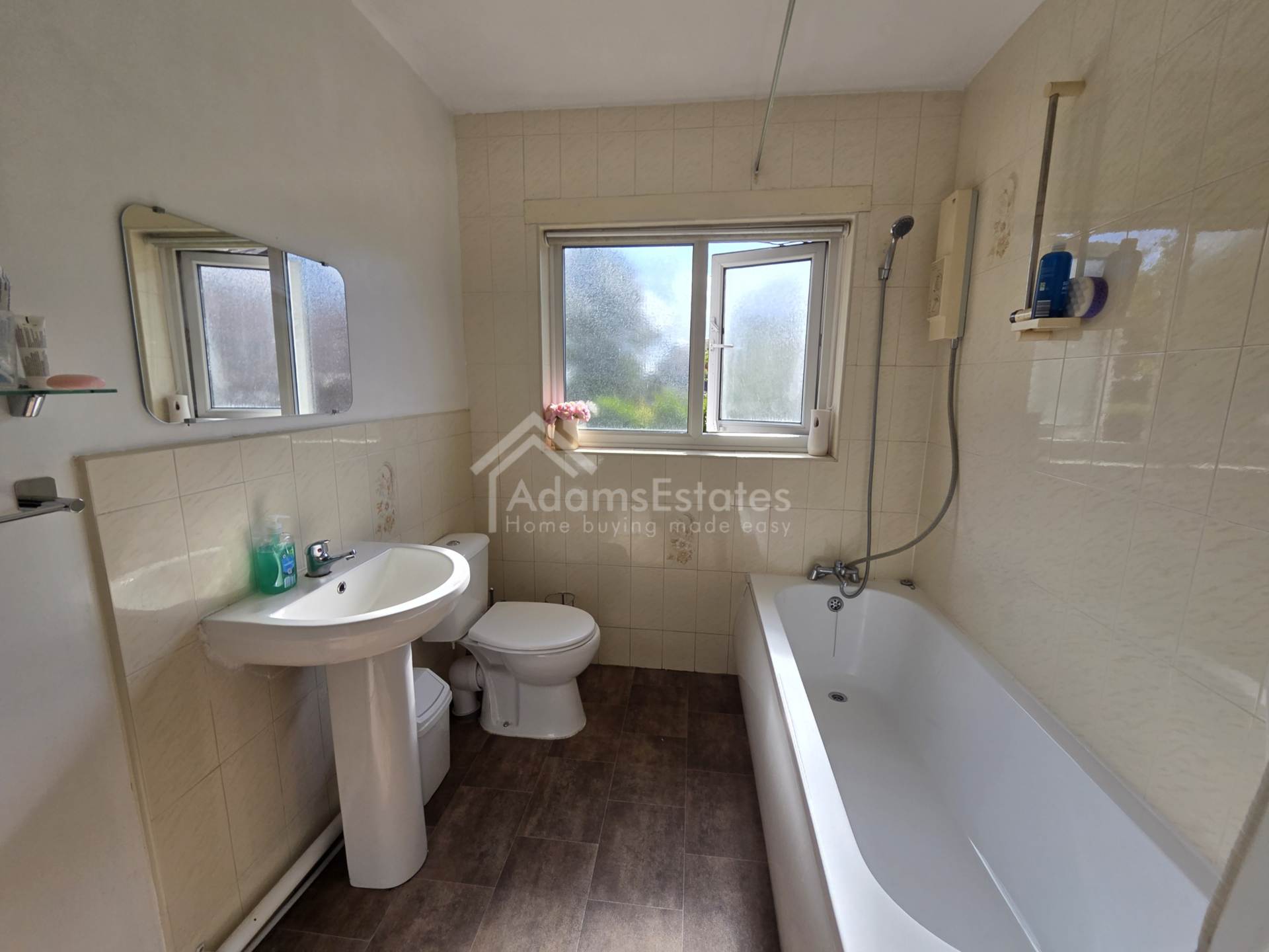 Additional Property Image 4 bedroom Bungalow for sale in Batley 7