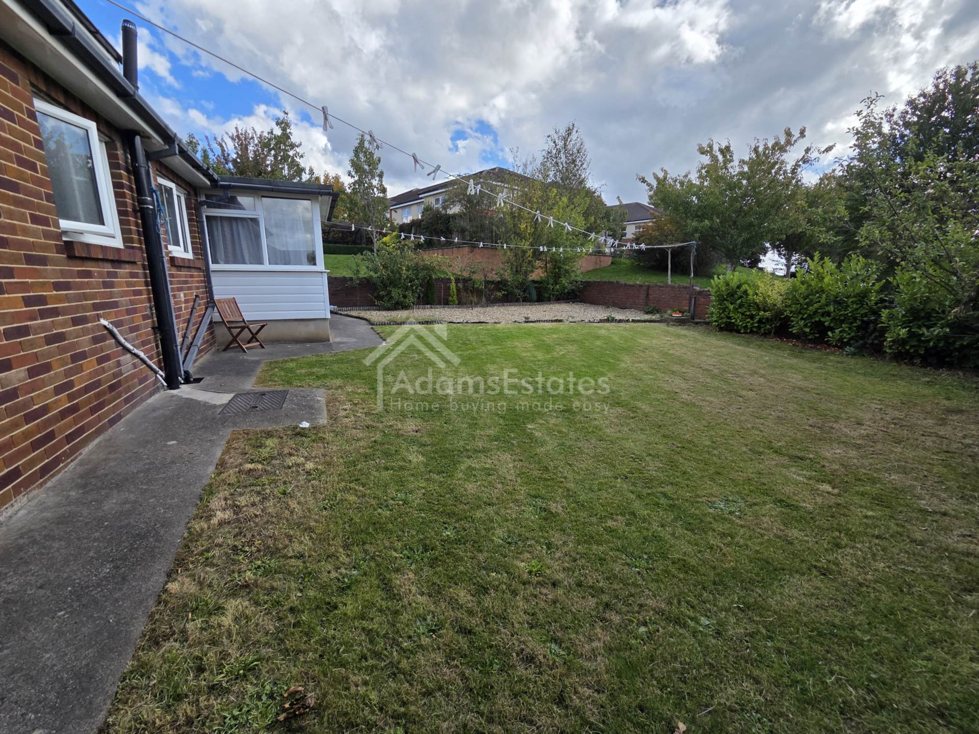 Additional Property Image 4 bedroom Bungalow for sale in Batley 11