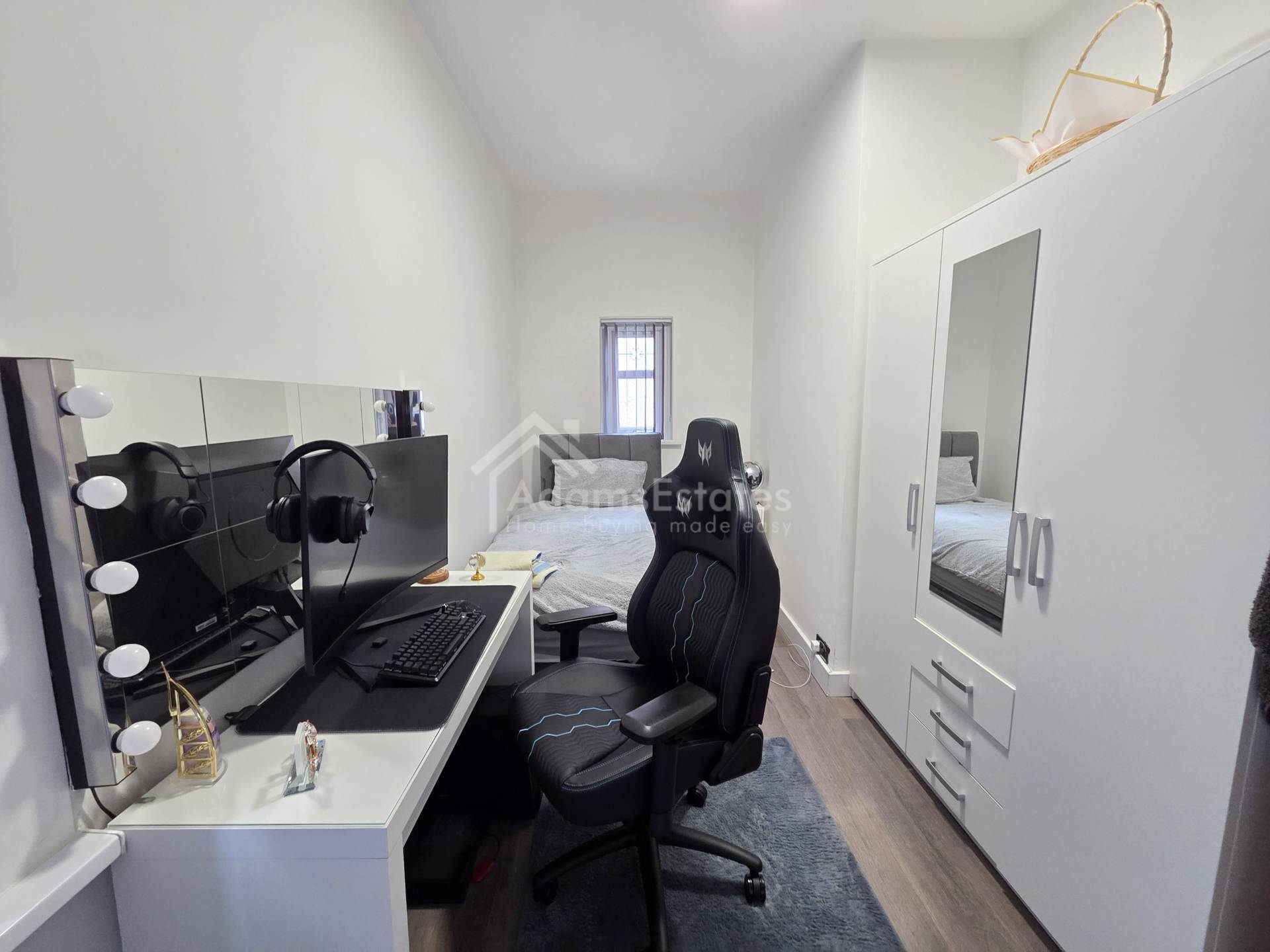 Additional Property Image 4 bedroom Semi Detached for sale in Dewsbury 7