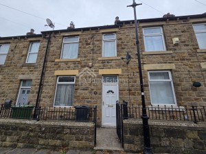 3 bedroom Terraced to rent in Dewsbury