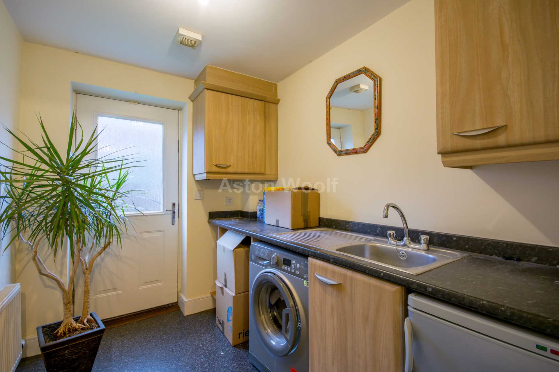 Additional Property Image 3 bedroom Town House to rent in Nottingham 6
