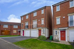 3 bedroom Town House to rent in Nottingham