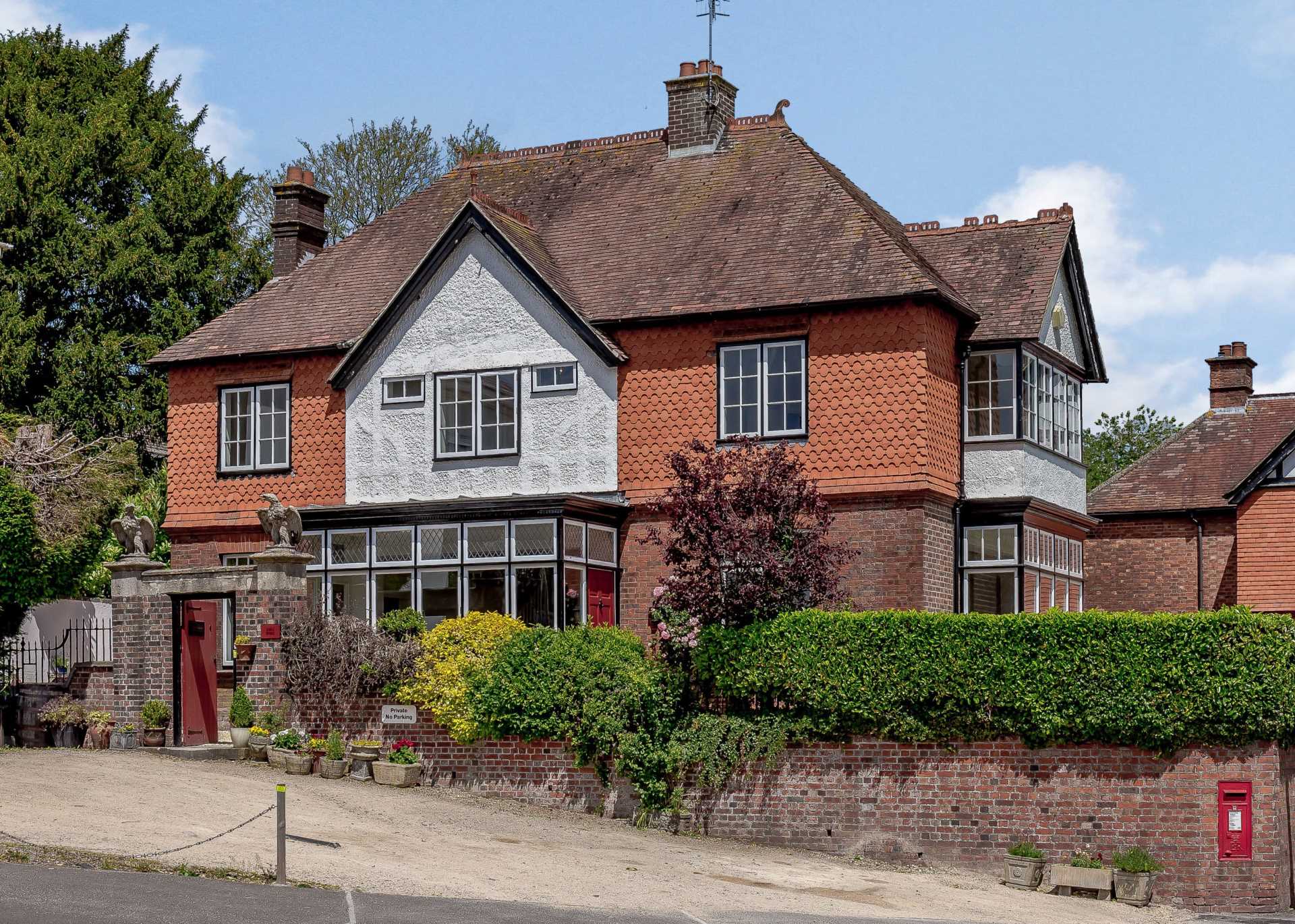 4 bedroom Semi Detached to rent in Marlborough