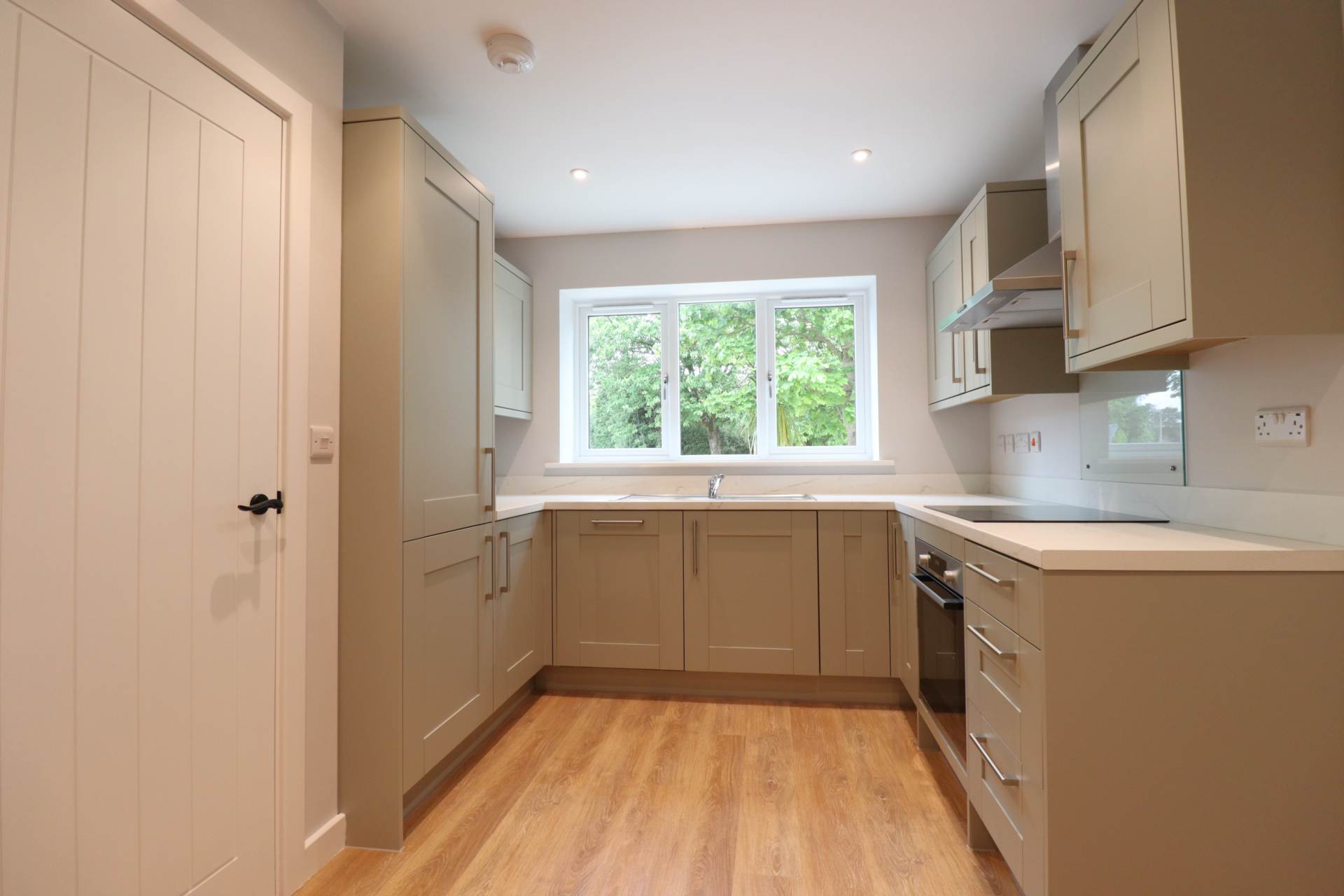 Additional Property Image 2 bedroom Detached for sale in Newbury 7