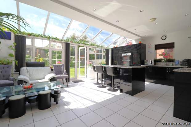 Additional Property Image 6 bedroom Detached for sale in Swindon 4
