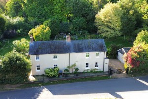 4 bedroom Detached for sale in Marlborough
