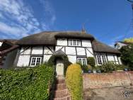 3 bedroom Detached for sale in Marlborough