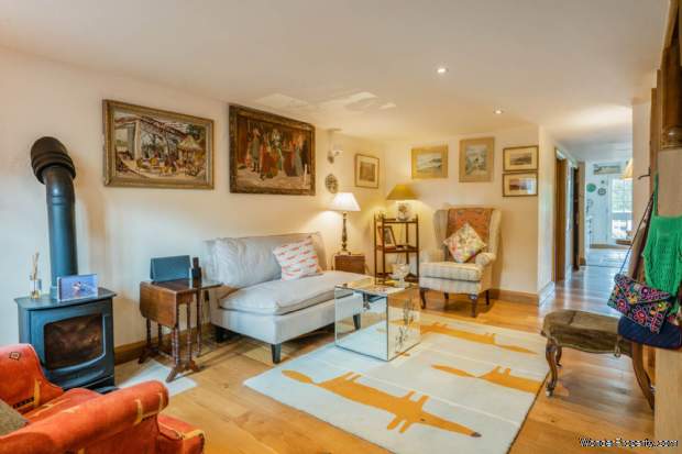 Additional Property Image 2 bedroom End of Terrace for sale in Marlborough 3