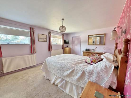 Additional Property Image 4 bedroom Detached Bungalow for sale in Marlborough 5