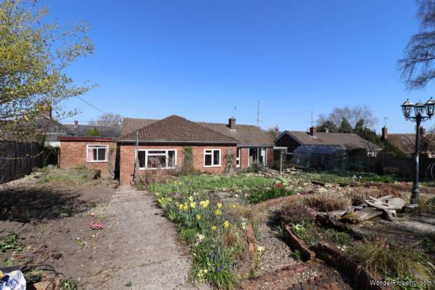 4 bedroom Detached Bungalow for sale in Marlborough