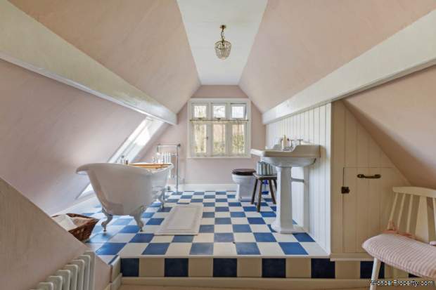 Additional Property Image 3 bedroom Terraced for sale in Marlborough 8