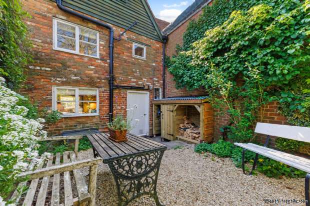 Additional Property Image 3 bedroom Terraced for sale in Marlborough 13