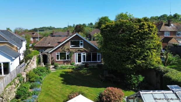 4 bedroom Detached to rent in Marlborough