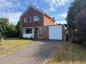 3 bedroom Detached for sale in Marlborough