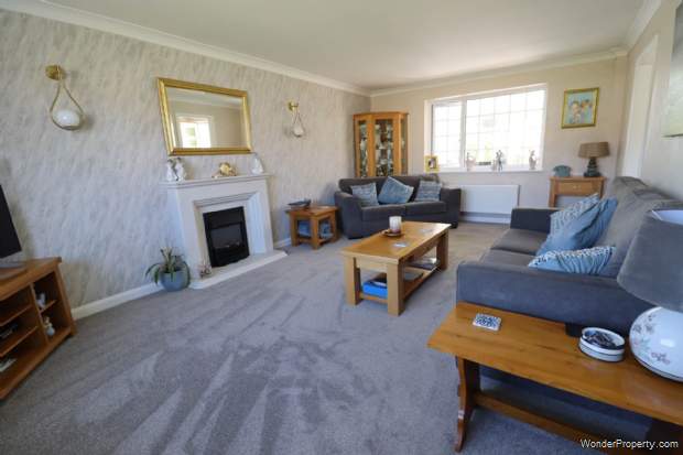 Additional Property Image 3 bedroom Detached Bungalow for sale in Marlborough 3