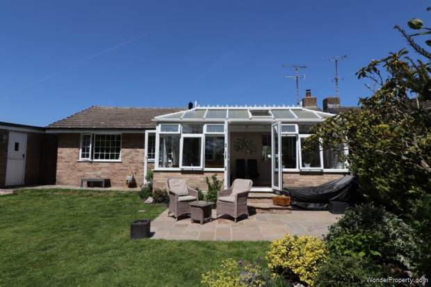 Additional Property Image 3 bedroom Detached Bungalow for sale in Marlborough 11