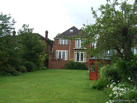 Additional Property Image 5 bedroom Detached to rent in Marlborough 2