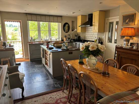 Additional Property Image 5 bedroom Detached to rent in Hungerford 10